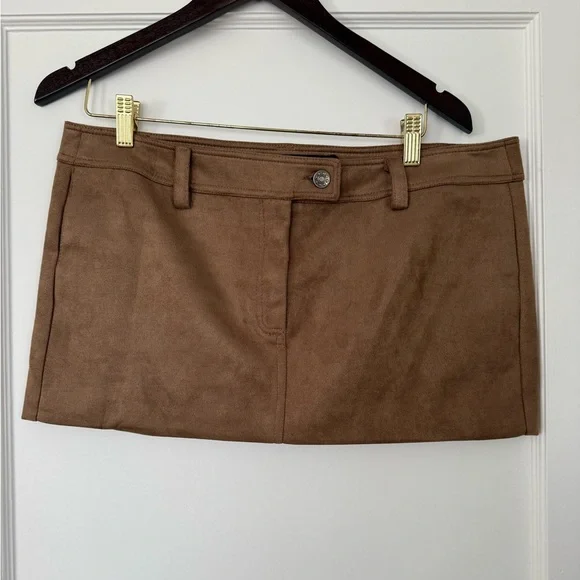 Lioness Tan Suede Mini Skirt❤️ - Picture 2 of 4